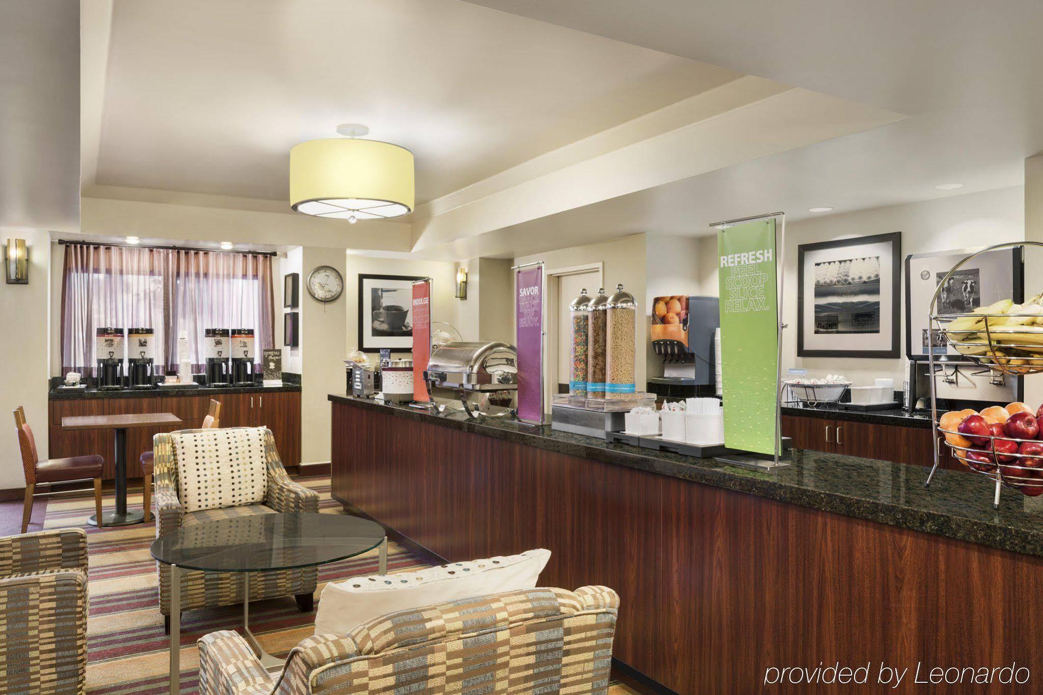 Hampton Inn Portland Airport Kültér fotó