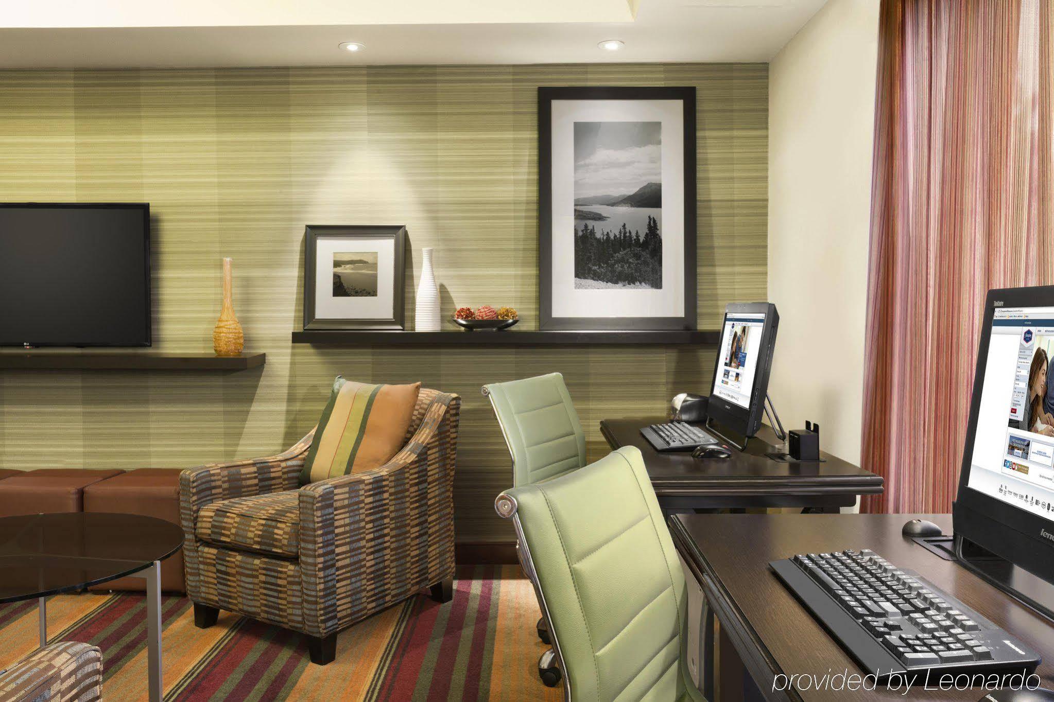 Hampton Inn Portland Airport Kültér fotó
