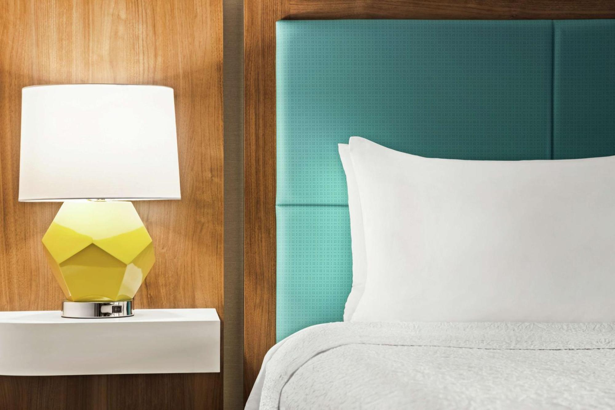 Hampton Inn Portland Airport Kültér fotó