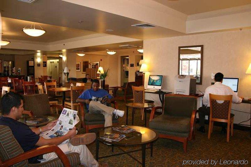 Hampton Inn Portland Airport Kültér fotó